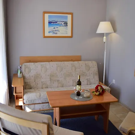 Dom wakacyjny Homes With A Terrace, Close To The